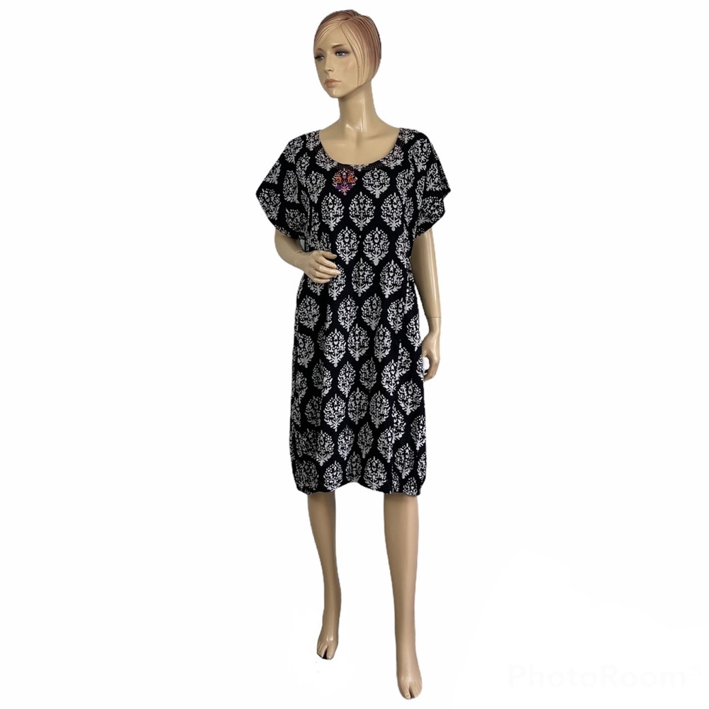 Dignity Not Charity Block Print Cotton Shift Dress One Size Black White